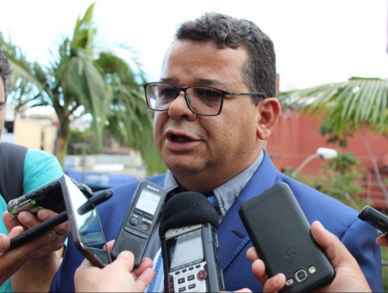 Heraldo Noronha garante retomada de obras no bairro Colina da Praia