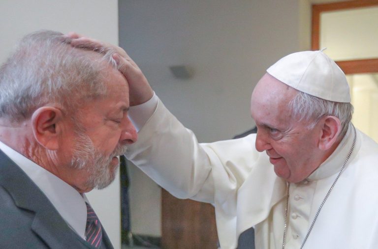 Papa Francisco recebe Lula no Vaticano