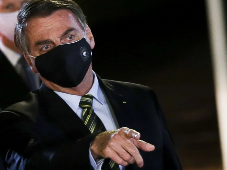 “Está chegando a hora de tudo ser colocado no devido lugar”, diz Bolsonaro