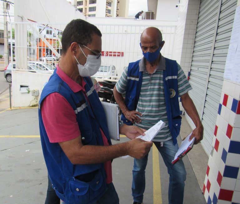 Comerciantes sofrem fiscalização na região central de Itabira – população está dividida