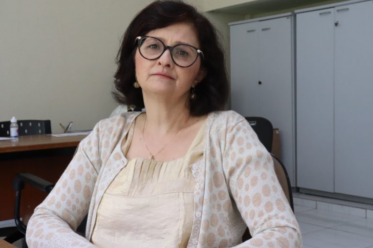 Rosana Linhares desmente prefeito Marco Antonio Lage sobre fechamento de leitos