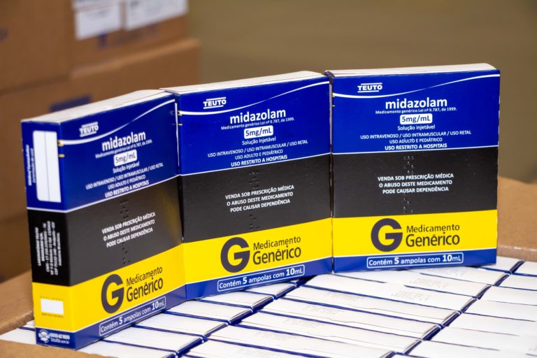 Mais de 133 mil unidades de medicamentos para kit intubação chegam a Minas Gerais