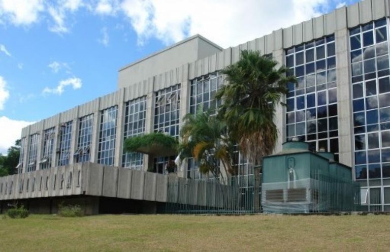 Prefeitura determina ponto facultativo nesta sexta-feira (29)