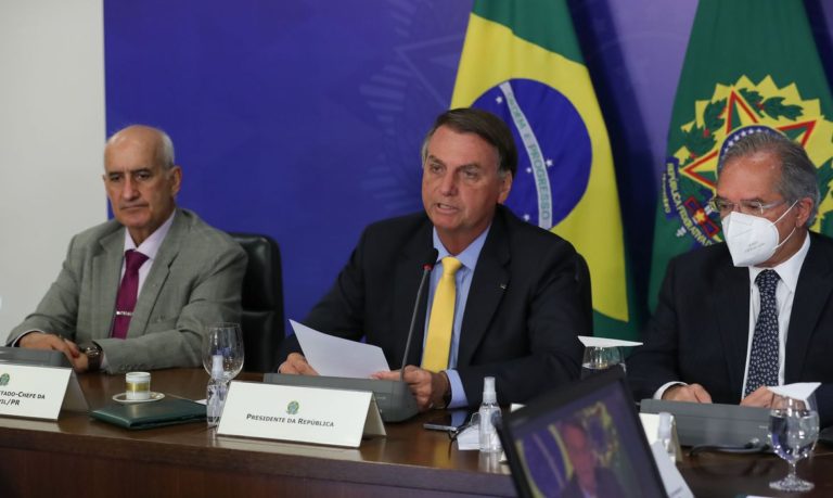 Bolsonaro diz que país oferece oportunidades únicas a investidores