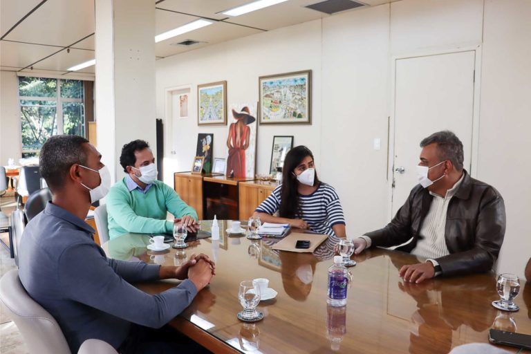 Diretores da LIFA estiveram reunidos na tarde de ontem o prefeito e anunciaram a volta do torneio amador