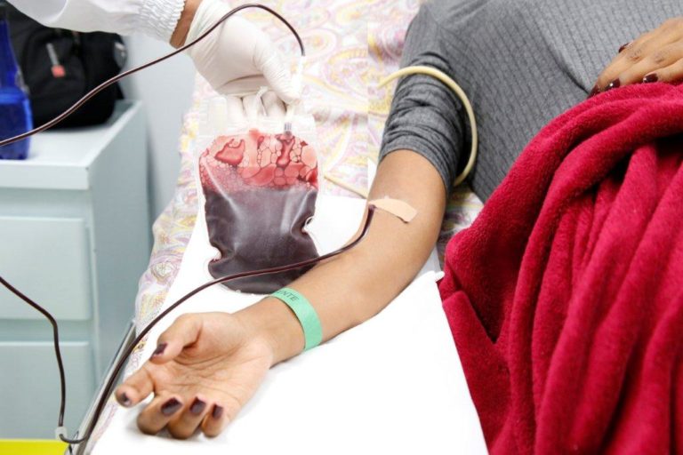 Fundação Hemominas lança campanha para abastecer o banco de sangue durante o Carnaval