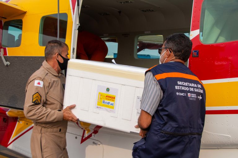 Minas distribui mais de 1,5 milhão de doses de vacinas contra a covid-19