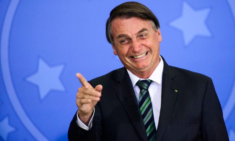 Presidente Bolsonaro sanciona lei da inelegibilidade