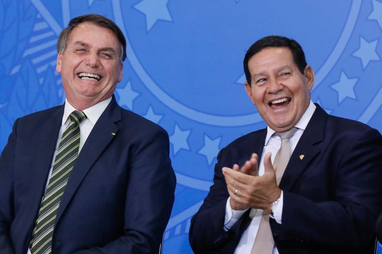 TSE rejeita pedido para cassar chapa Bolsonaro-Mourão