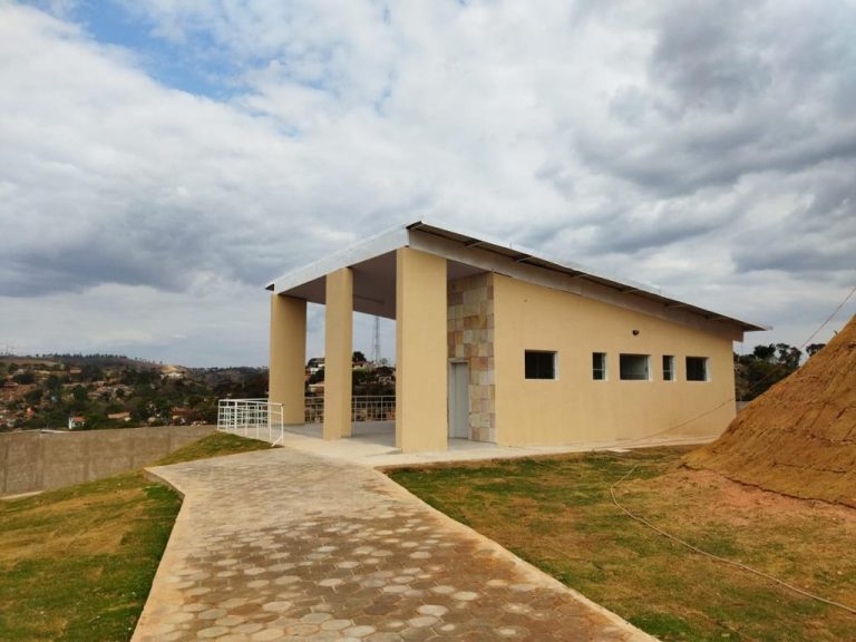 Cemitério de Ipoema é entregue à comunidade revitalizado e com novo velório