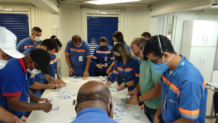 Trabalhadores aprovam proposta. Cerca de 600 itabiranos trabalham na empresa