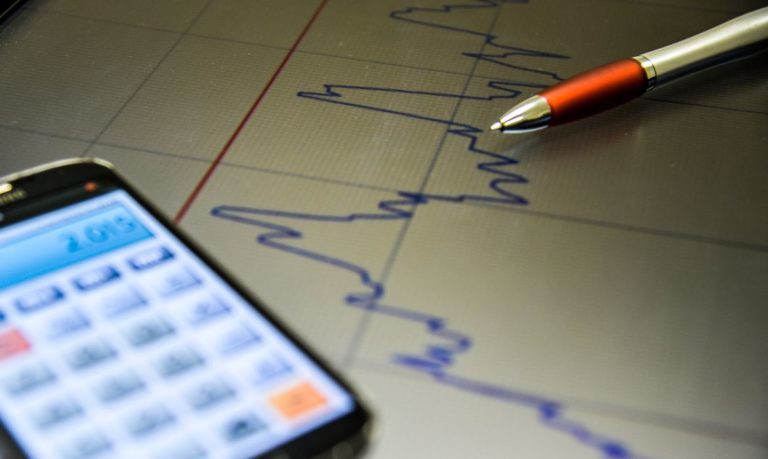 Atividade econômica cai 0,27% em setembro, diz Banco Central