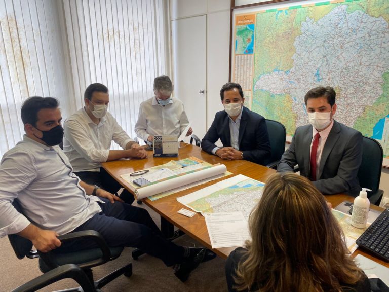 Prefeitura e DER firmam convênio para projeto executivo de duplicação das MGs 434 e 129