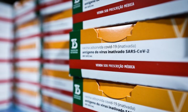 Governo de Minas inicia nesta segunda-feira distribuição de 400 mil doses de Coronavac para vacinar crianças