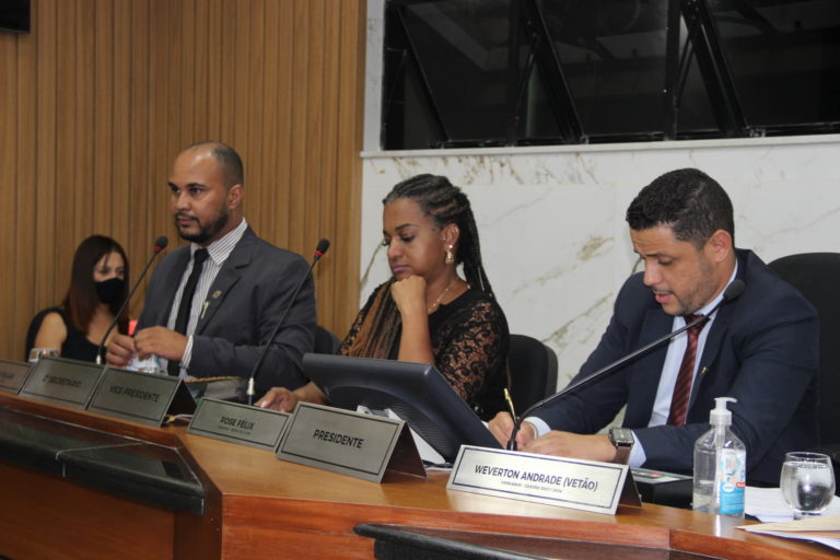 Projeto obriga casas noturnas a prestar auxílio a mulher em situação de risco