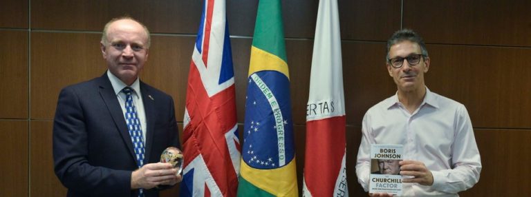 Governador recebe enviado comercial do Reino Unido em BH