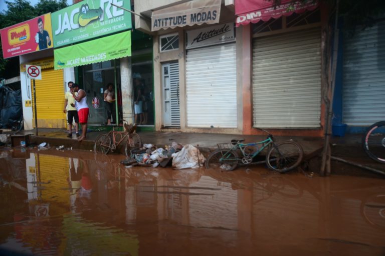 Governo de Minas reconhece situação de emergência em 124 municípios atingidos pelas chuvas