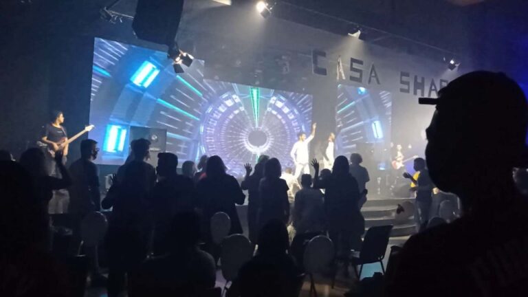 Igreja Casa gera escândalo ao anunciar culto “Open Bar”