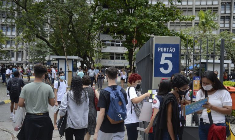 MEC abre inscrições para o Programa de Bolsa Permanência 2022