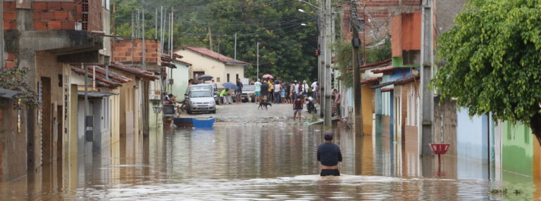 Chuvas fortes dos últimos meses deixam 420 cidades mineiras em situação de emergência