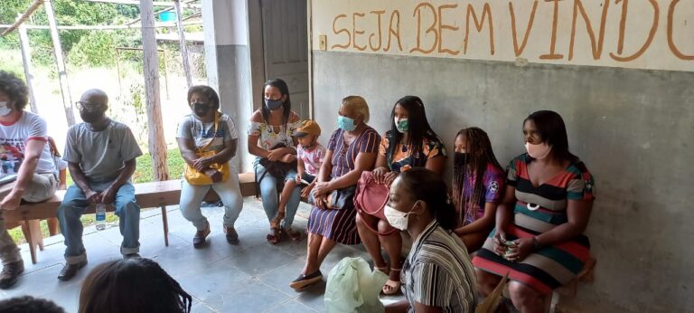 Mulheres quilombolas recebem orientação para implantação de Cadernetas Agroecológicas  