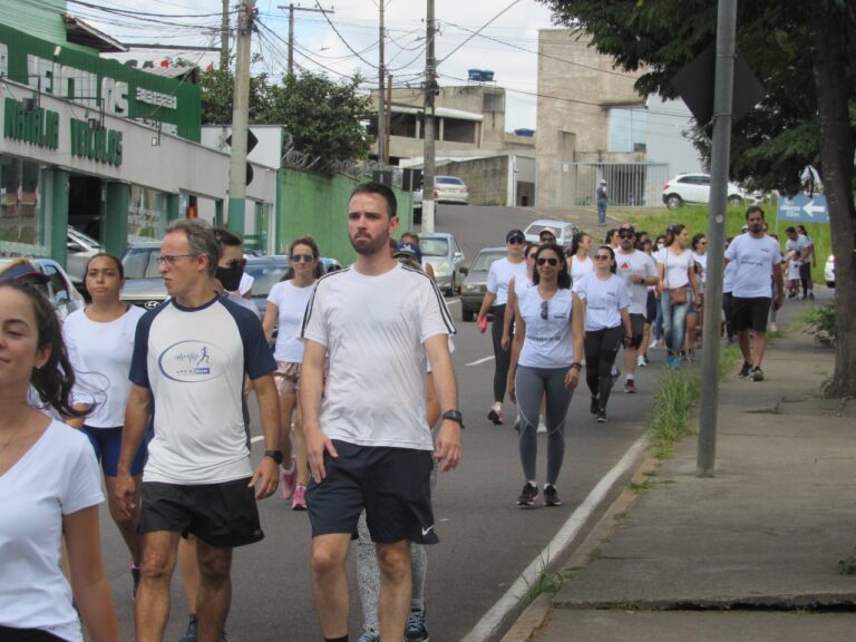 OAB-Itabira promove caminhada de repúdio à violência contra mulher