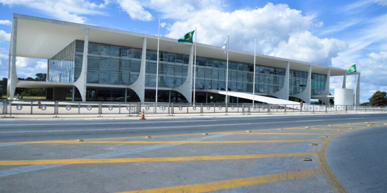 Doria deixa governo de São Paulo para se candidatar à Presidência