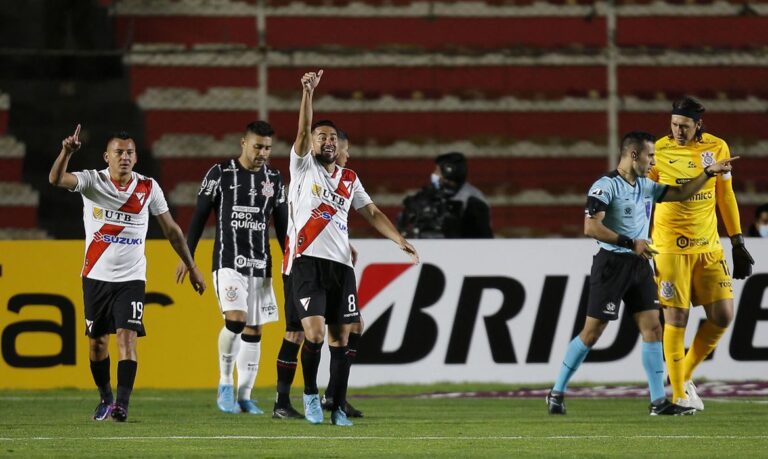Fluminense começa Sul-Americana com goleada sobre Oriente Petrolero