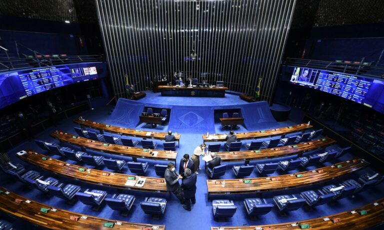 Senado aprova aumento da idade para nomeação de ministro do Judiciário