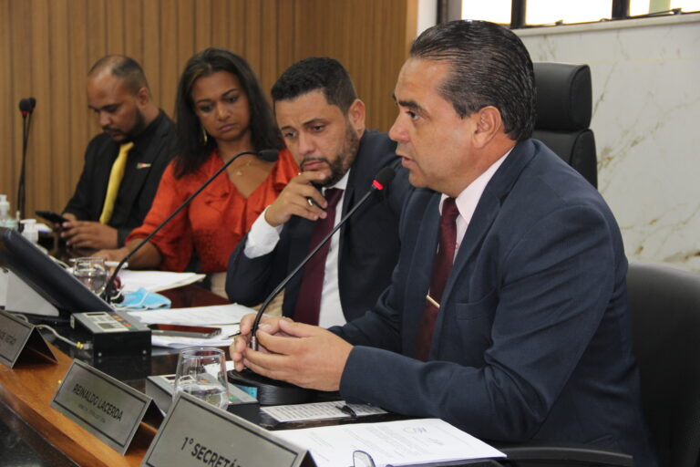 Vereadores aprovam projeto que estimula igualdade étnico-racial em empresas itabiranas