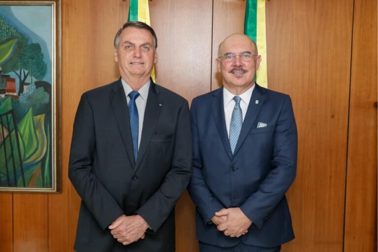 MEC: AGU pede que TSE arquive ação do PT contra Jair Bolsonaro