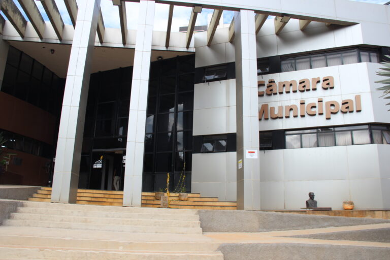 “Muito provavelmente, o juiz foi levado ao erro”, diz Câmara de Itabira sobre mandado de segurança impetrado por Bernardo Rosa