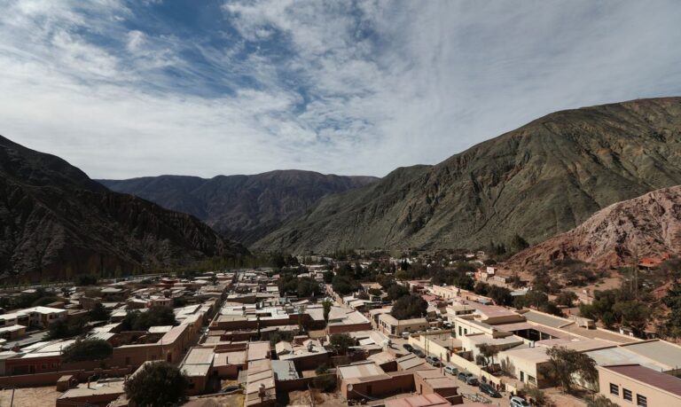 Tremor de magnitude 6,8 sacode extremo noroeste da Argentina