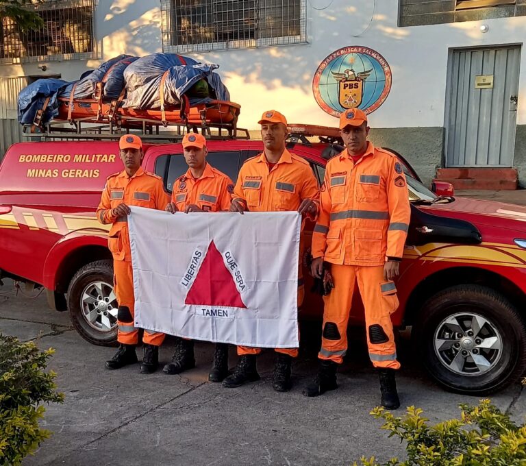 Bombeiros de Minas Gerais atuam em força-tarefa de resgate e salvamento no Recife