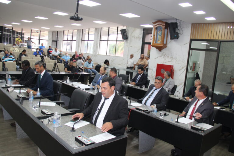 Câmara de Itabira rejeita proposta de orçamento impositivo