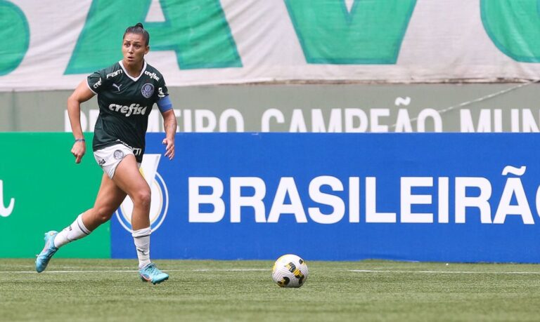 Brasileiro Feminino: Bia Zaneratto brilha e Palmeiras goleia por 7 a 1