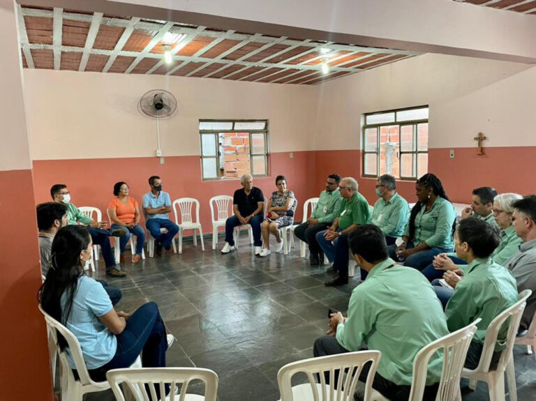 A convite de André Viana, o presidente do Conselho da Vale, vem a Itabira.