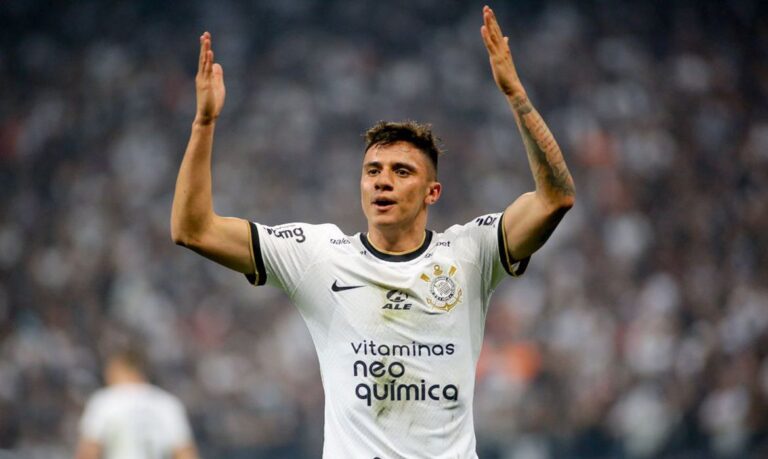 Corinthians atropela Santos e abre boa vantagem na Copa do Brasil