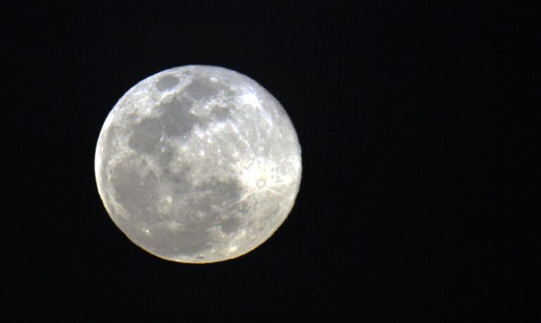 Superlua pode ser novamente vista nesta quinta-feira