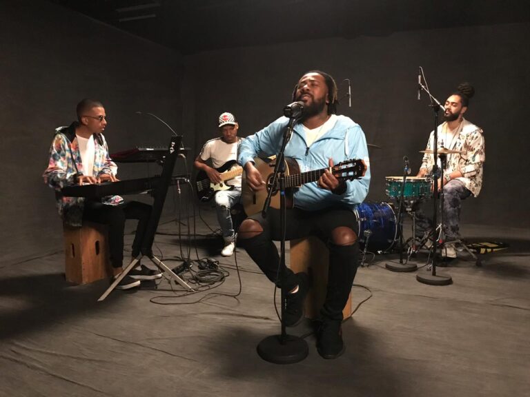 A banda gospel Preto no Branco fará o show de abertura do maior evento agro da região, 34ª Expoita