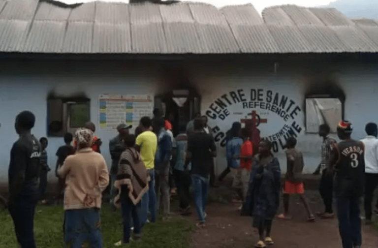 Pacientes morrem queimados após clínica cristã ser incendiada