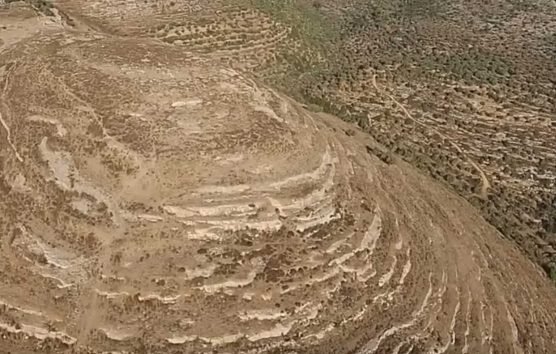 Arqueólogos iniciam escavação em local de possível túmulo de Josué