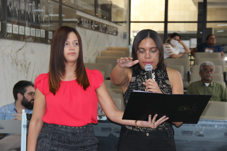 Mais quatro aprovados no concurso da Câmara de Itabira tomam posse