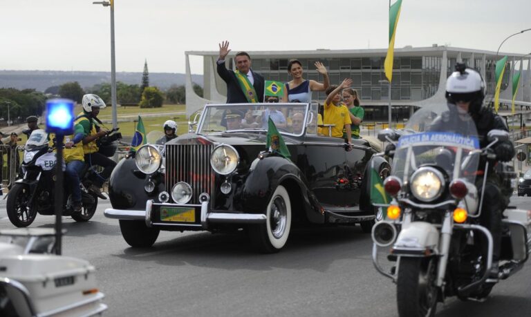 TSE mantém veto de imagens do 7 de setembro na campanha de Bolsonaro