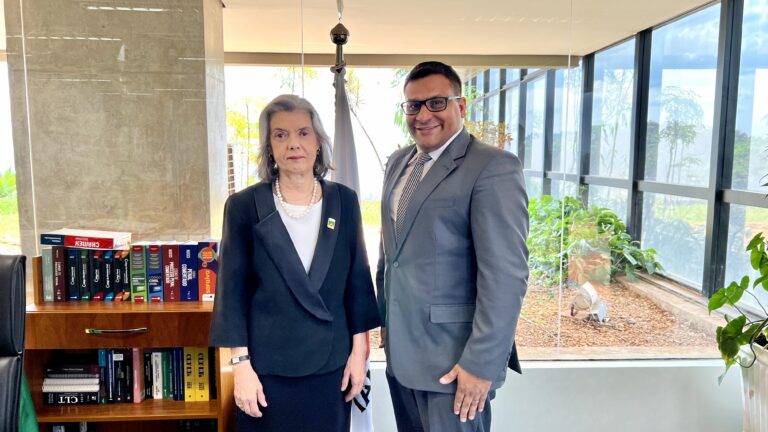 André Viana tem encontro com Ministra do STF. Pauta: Anistiados Vale