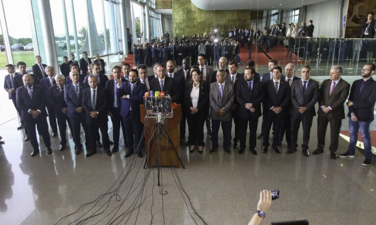 Presidente critica manifestações que prejudicam população 