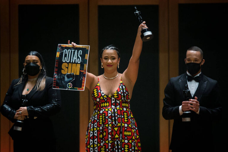 Troféu Raça Negra é entregue a 22 mulheres em São Paulo