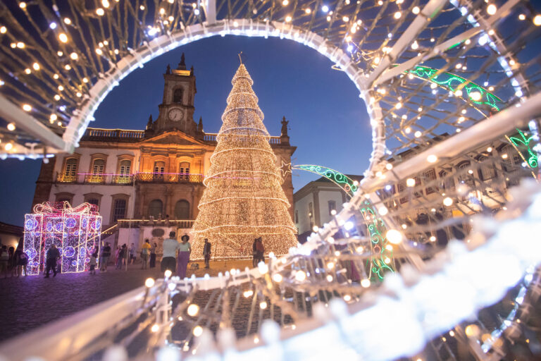 Cidades mineiras se inspiram em Gramado para decoração natalina