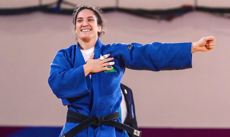 Mayra Aguiar e Rafael Macedo são bronze no World Masters de Judô