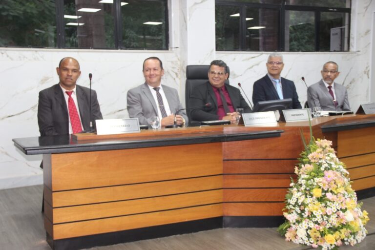 Heraldo Noronha de volta na presidência da Câmara de Itabira